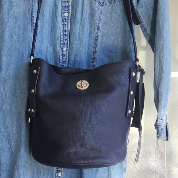 Marc by Marc Jacobs C-Lock‎ Bucket - Picture 9 of 10